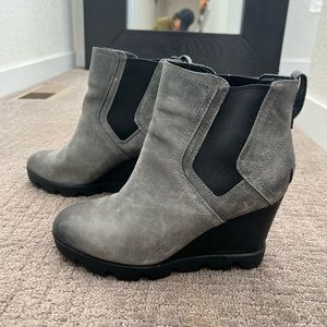 Sorel chelsea wedge boots